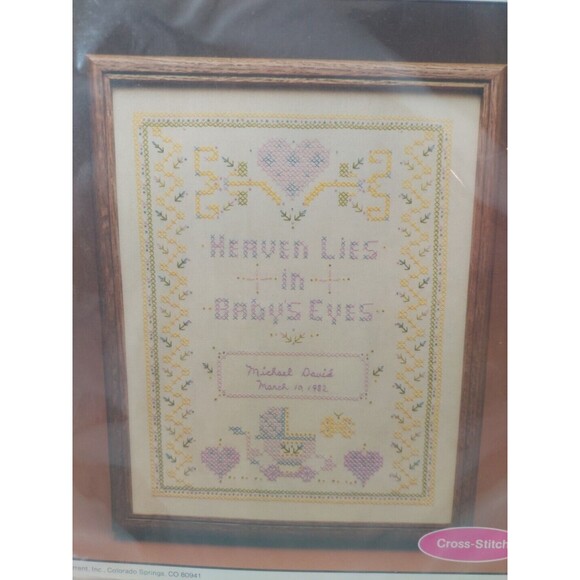 Current Hearts N Flowers Cross Stitch Kit 7154-9 Baby Birth 11" x 14" 1983 VTG - Picture 2 of 9